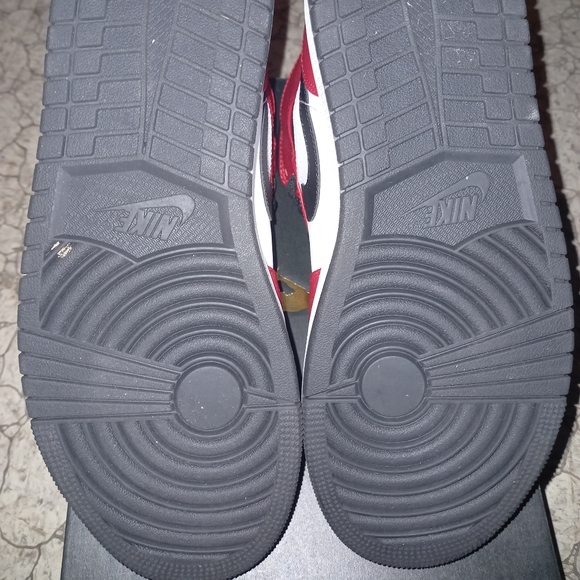 Jordan 1 Mid Chicago 2020 (Custom) - Picture 5 of 5